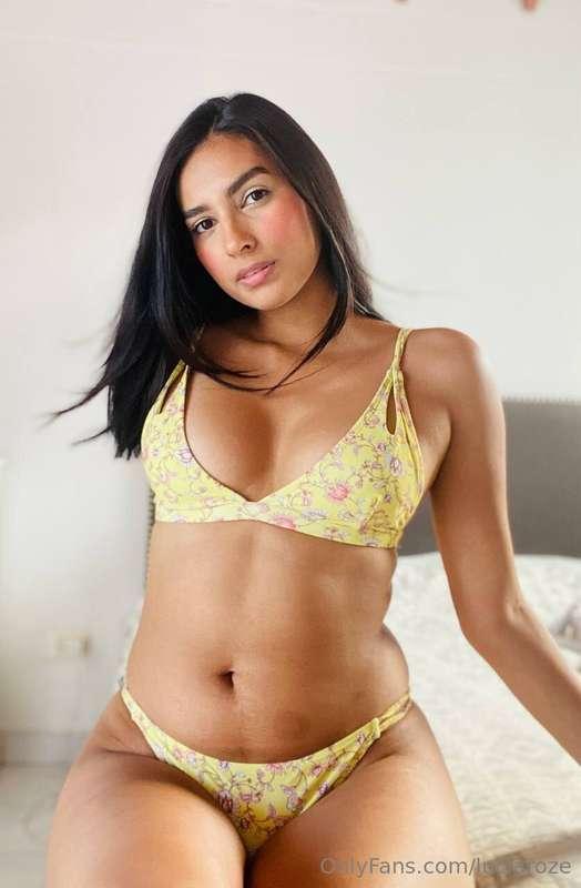 Is my all natural body hot enough for you? 😘😘 Slide a DM.