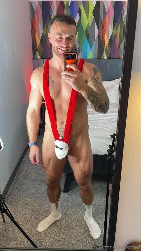 It’s almost Christmas, where are all my hoe hoe hoes at? 😏If..