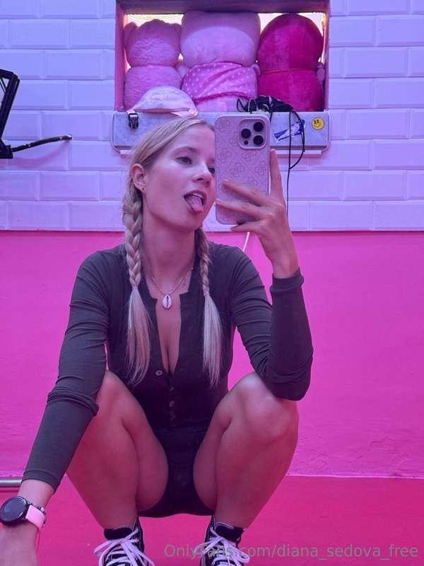 Such a pink mood💗