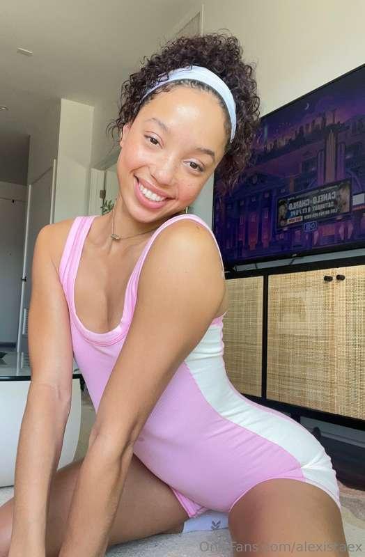You can only choose one 🙈🥰