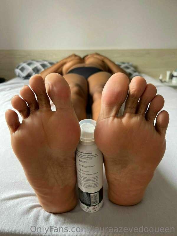 😌😏👣