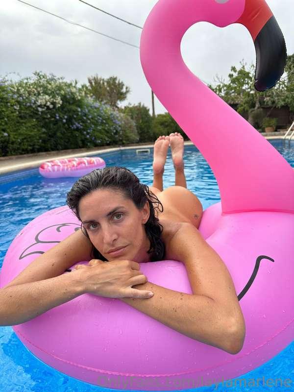 🇮🇹 Pomeriggio in piscina 😈😛 qual è la tua foto preferita?
-
..