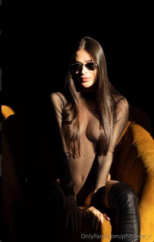 Would you want me to decorate you around you every day?😎