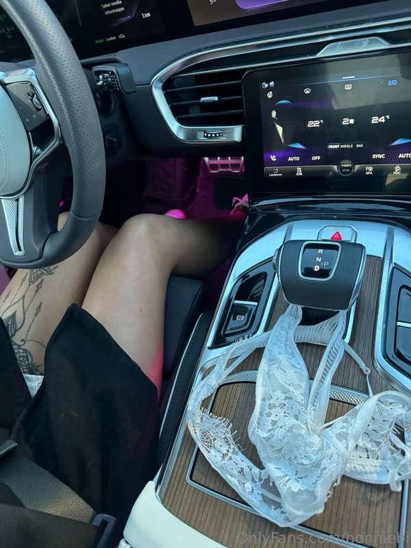 No underwear is the sexiest underwear 🔥