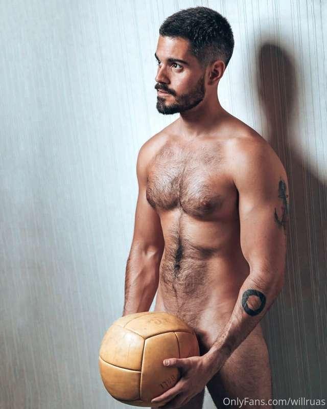 lets come back!! Who wants to remove the ball?