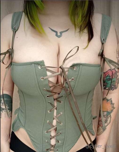 cyber_nyxie image #2