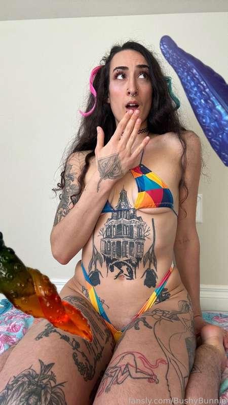 bushybunnie image #3