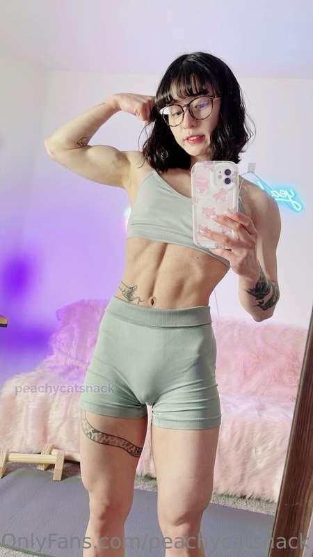 peachycatsnack image #5