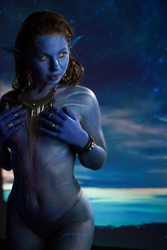 Happy Halloween to everyone! 👻 I hope you have a fantastic time.☺️  Finally I’m able to show you my new work of art! 😍 It was the first time I had an experience of doing body art on my body. And I didn’t expect such a result! But write me your opinion too!)  I suppose you all watched the movie “AVATAR“ and now you can see a new one Avatar Cathy 🤩💙 I hope you will enjoy this video and photos like I enjoy it 🤤