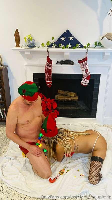 Who wants a holiday blow job??🎄