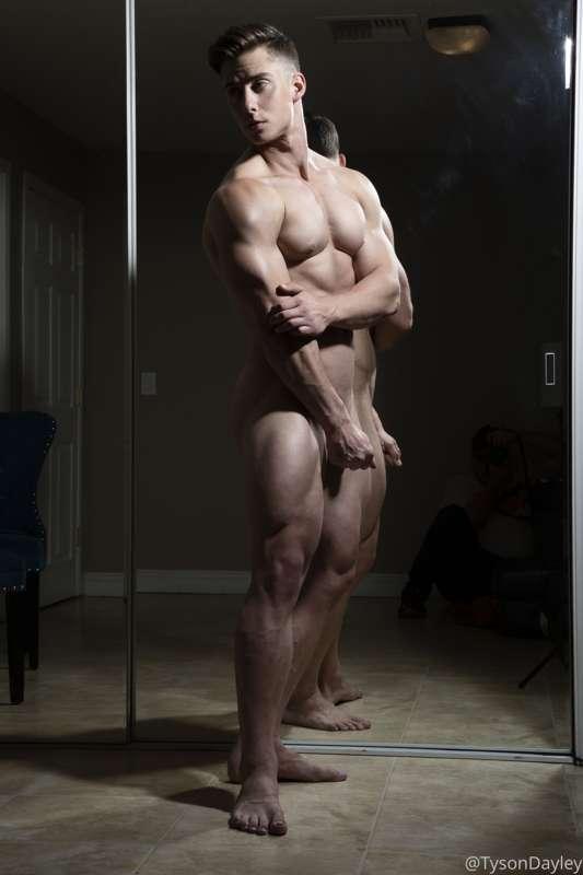 Statue-mode or nah?? Getting more edits back from this shoot..