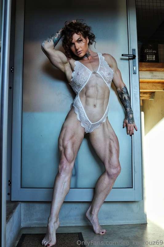 I would love to wrap my thighs around you and squeeze 😈