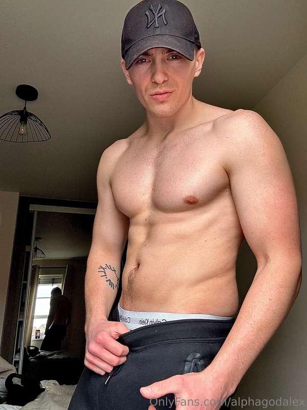 Every single inch of me is fucking perfect. Not a single fau..