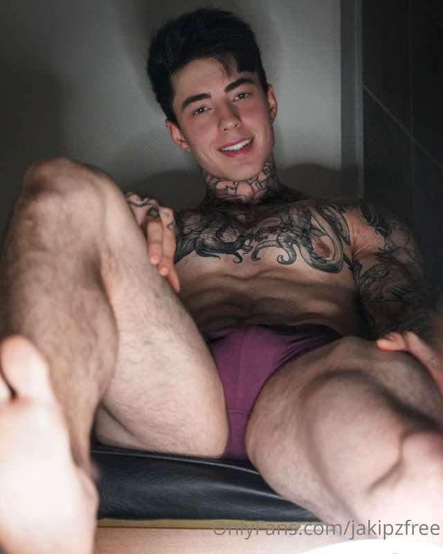 You already  know where to find allll the good stuff 😏👉 @jak..