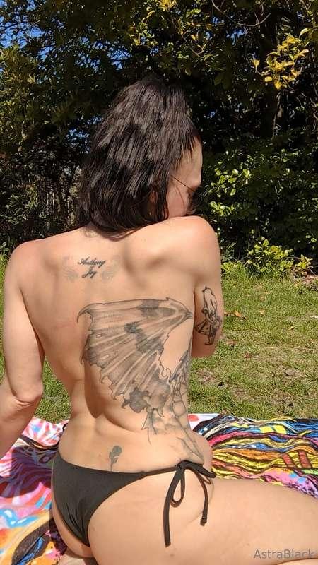 Come have a sunny sexy smoke sesh with me!!