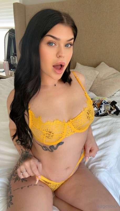 I wanna get naughty with you 🤪💗