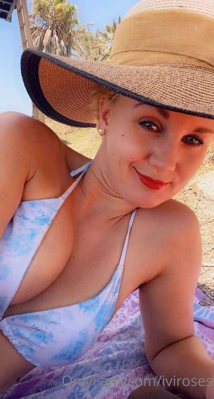 At beach 🏖😋😋😋