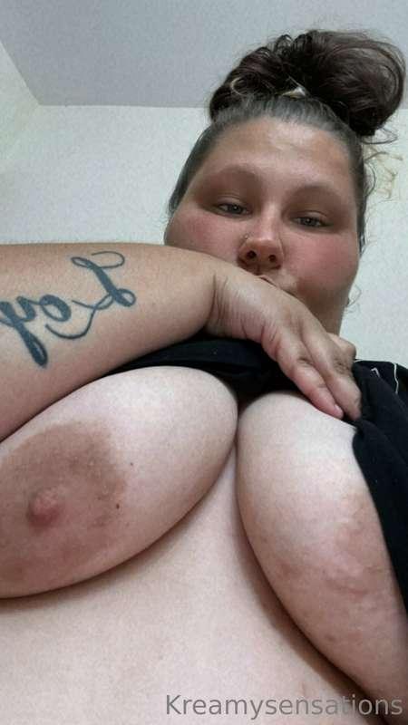 Late night orgasms 😏💦