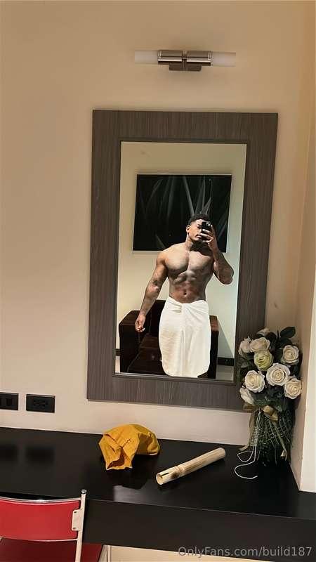 Wait a second...🤫ㅤ5 ass play videos in one bundle?😮ㅤExactly!..