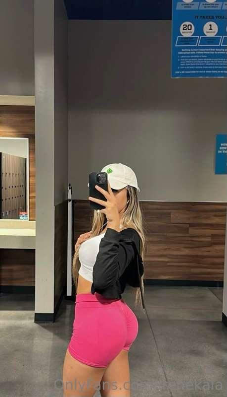 Is it just me.. or is my 🍑 getting bigger?