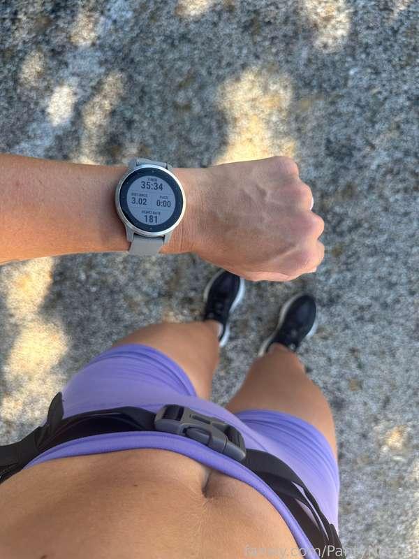 Would you lick my sweaty panties after my run? 😜  #sweaty #panties #runner #fit #milf #pantynectar