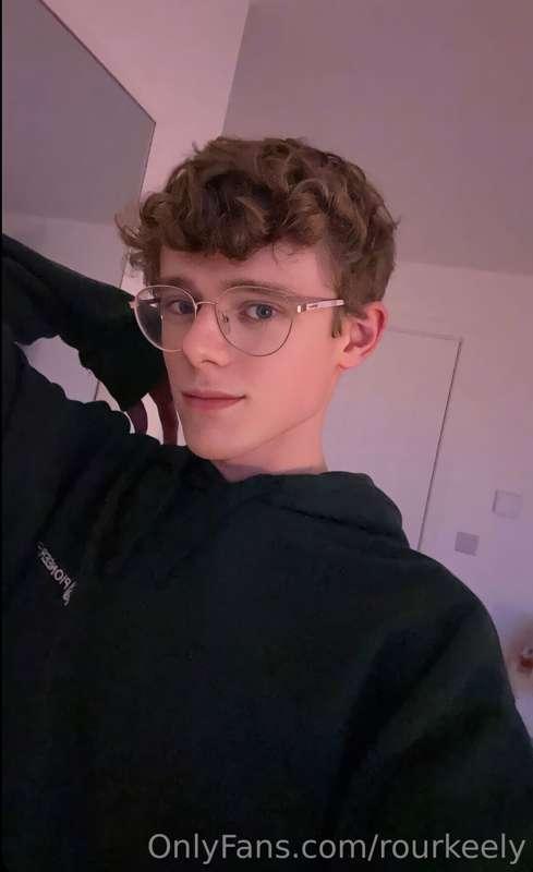 My boyfriends hoodie 💚