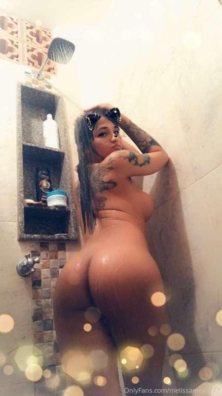 In the shower 🚿 🔥