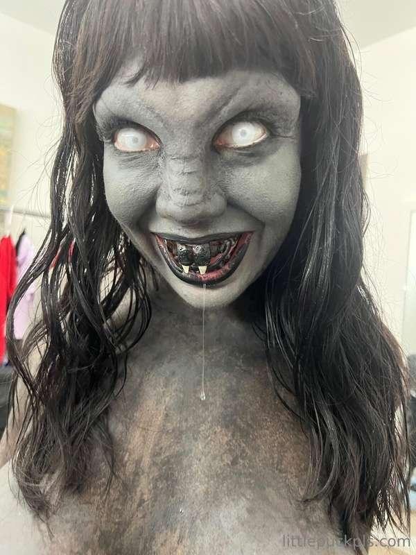 the cum demon has me!!! exorcize me with your cock 🍆😈💦👼