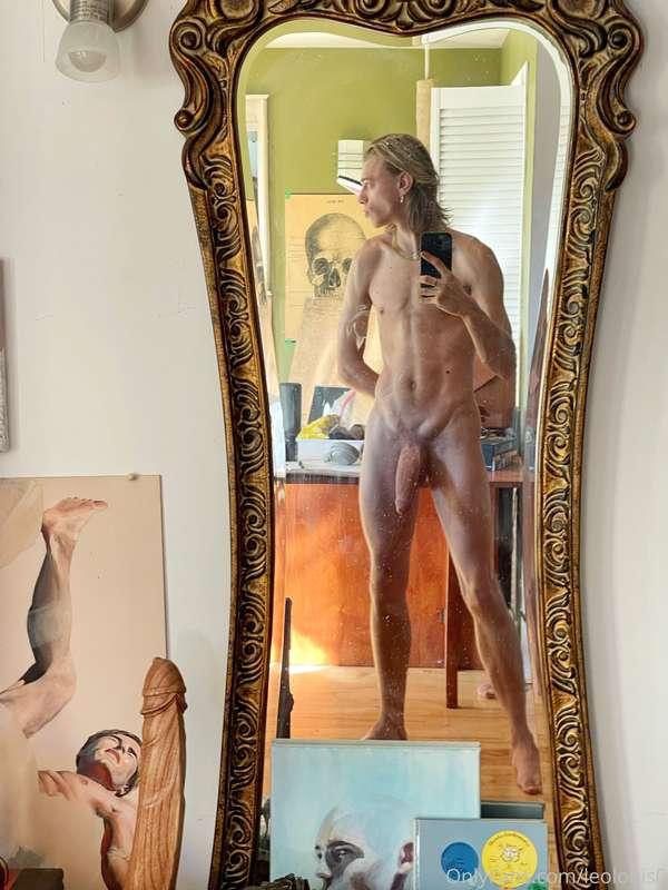 Good morning! Woke up horny as always. Hope you’ll have a ni..