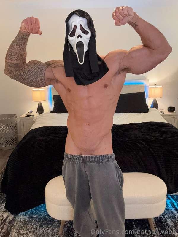 🚨HAPPY HALLOWEEN SPECIAL🚨To celebrate I thought we could pla..