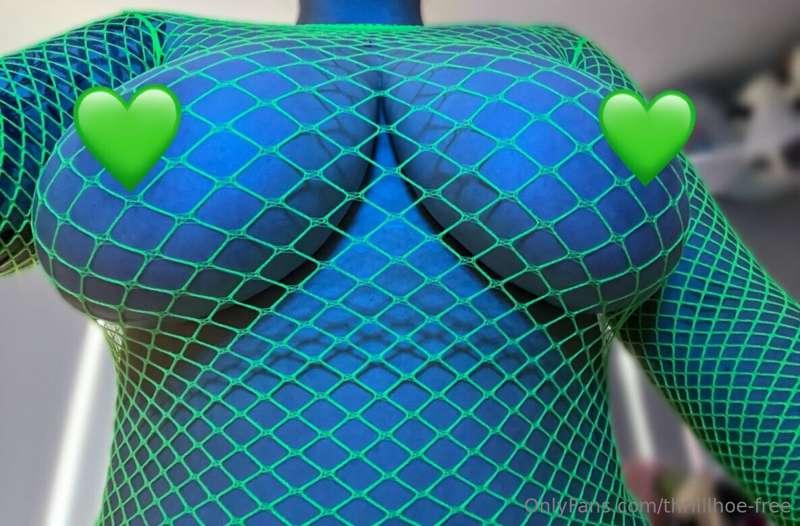 I’d fuck me in fluro 💚