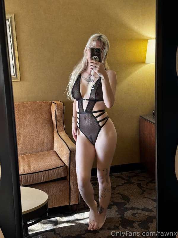 I could be sleeping… but I’m thinking about that instead 👅