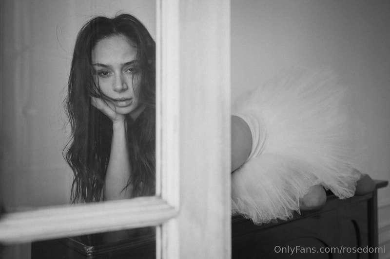 I'm not just black and whiteI'm all your shades of obsession..