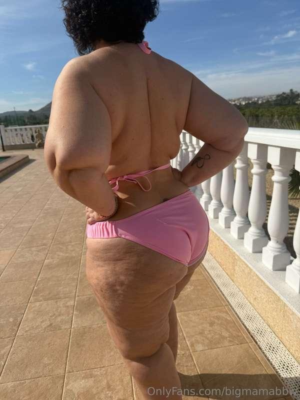 I’m feeling horny right now, want to have some fun?? 🍆💦