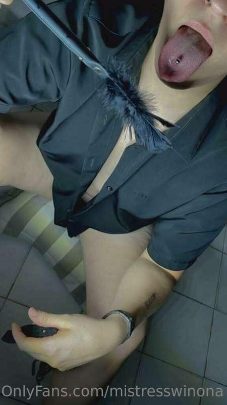 👑 𝑮𝑶𝑫𝑫𝑬𝑺𝑺 𝑺𝑾𝑰𝑻𝑪𝑯 👑
She is my friend @babycatxoxoxo and she i..