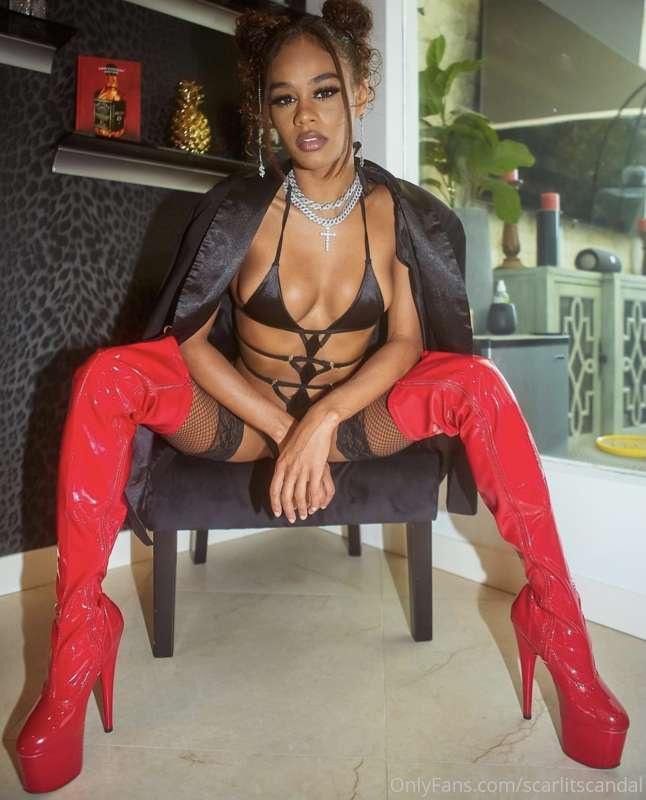 Do you prefer being submissive or dominant babe?😈💦
