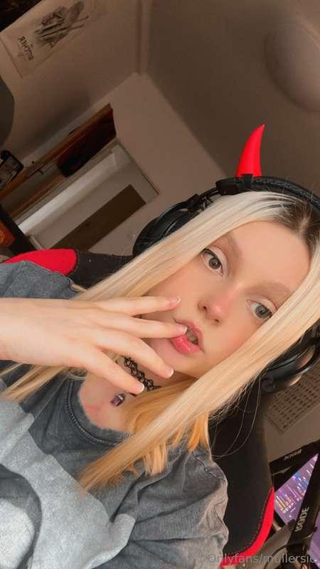Kdo uhádne moji novou barvu vlasů na kterou půjdu v úterý, d..
