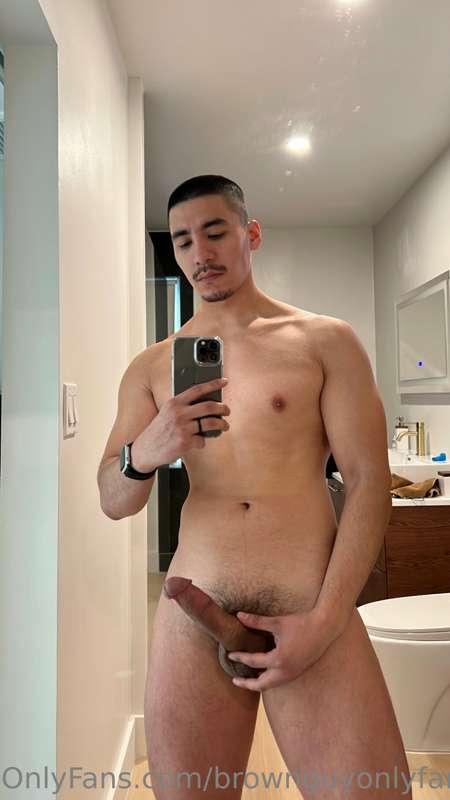 brownguyonlyfans main image