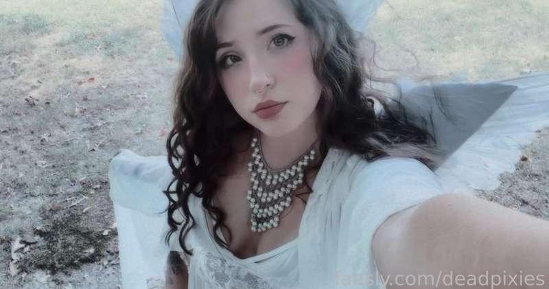 deadpixie image #4