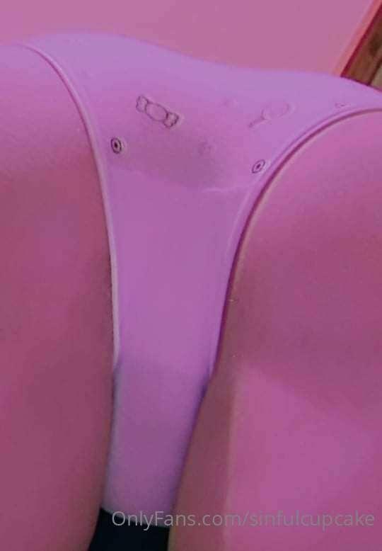 Panties on
Panties off