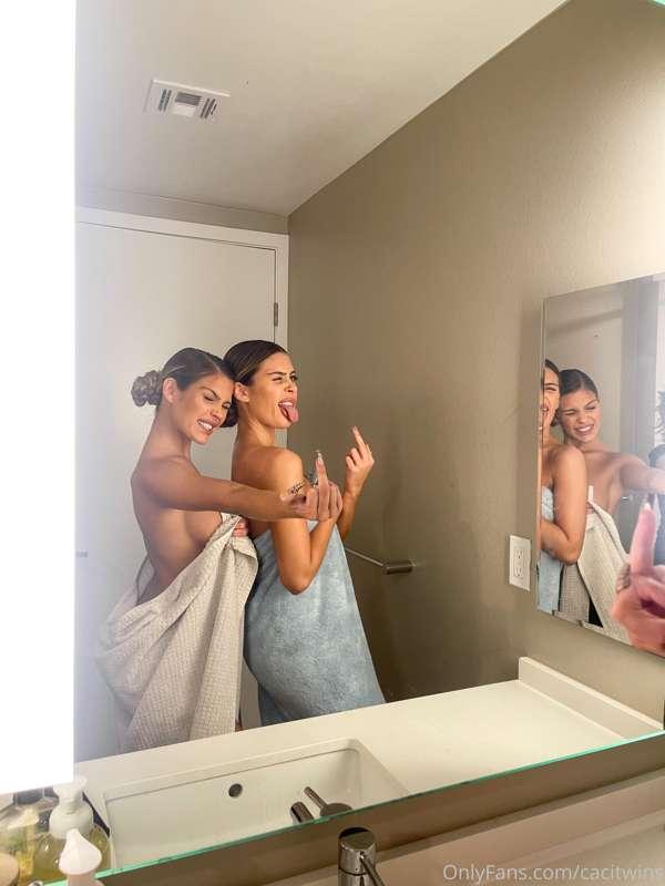 ***TIP $50 here for full video ^—^***
 
Chapter 2 🧼Showering..