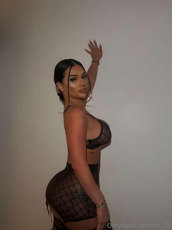 😈