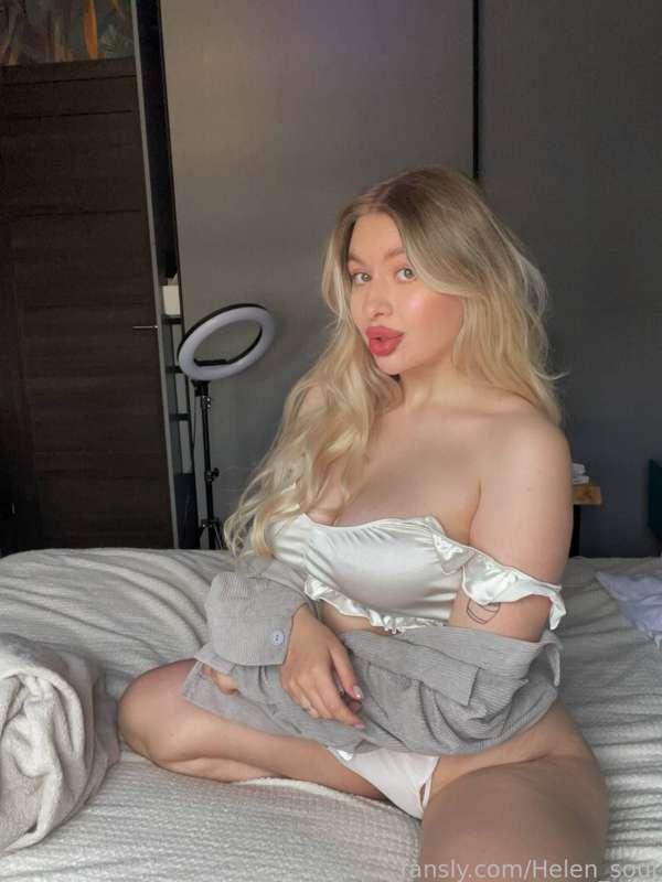 I want to find a boyfriend! do you want to help me? 

#fyp #bigboobs #curvy #blonde #anal #squirt 