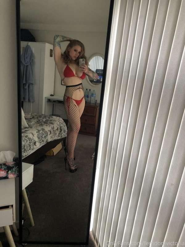 Good morning from your favourite sex worker goddess 💚