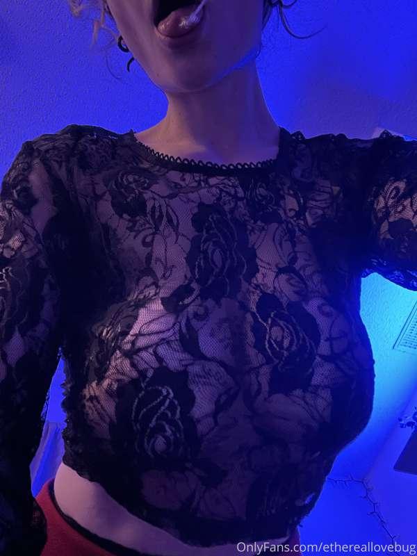 I’m so cumdr*nk on that cock, I’m drooling. 🤤