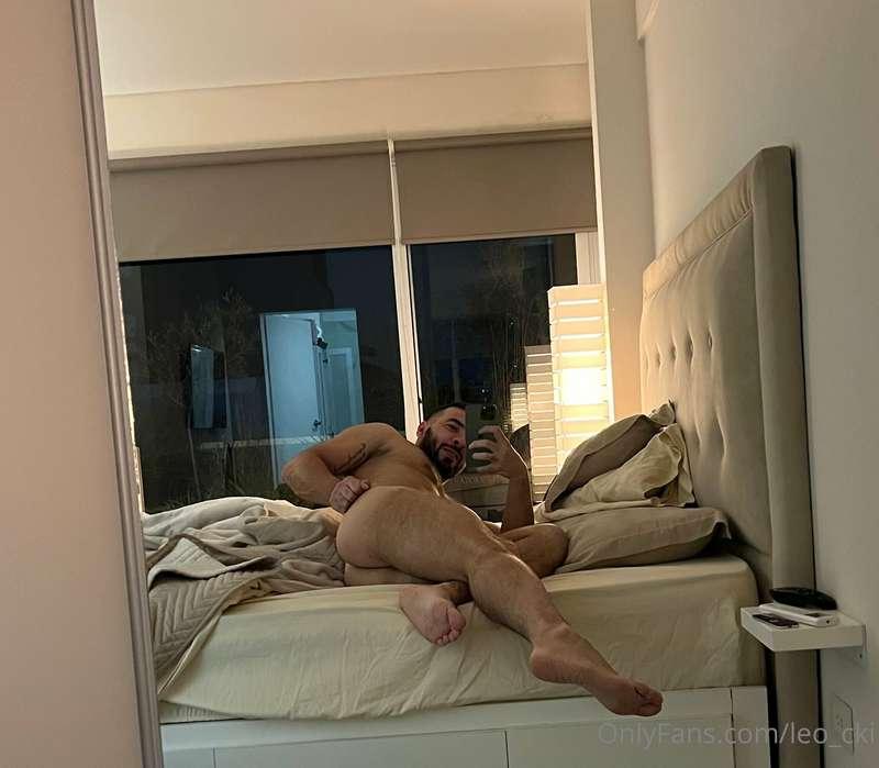 Some ass shots 🍑😏