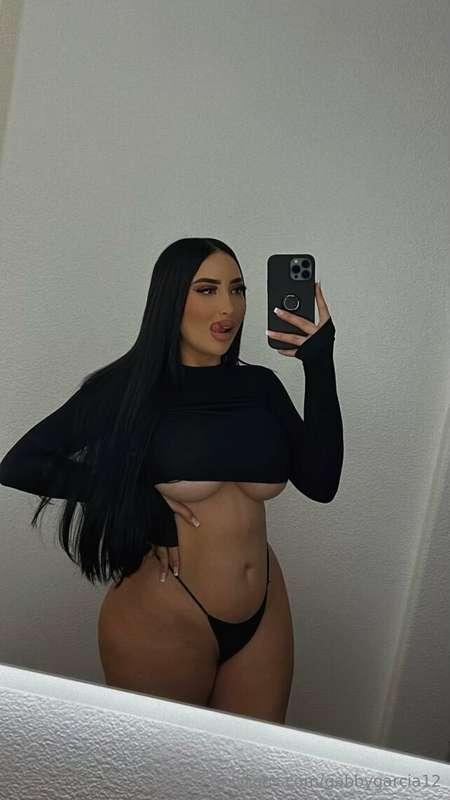 I'm on everyday papi dont forget to message me 😽
