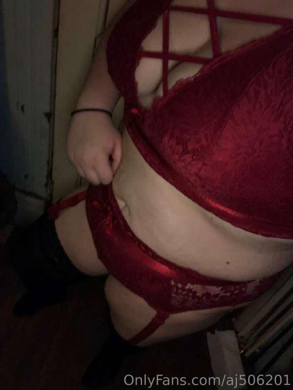 Thank you so much to the fan who ordered off my wishlist!!! ..
