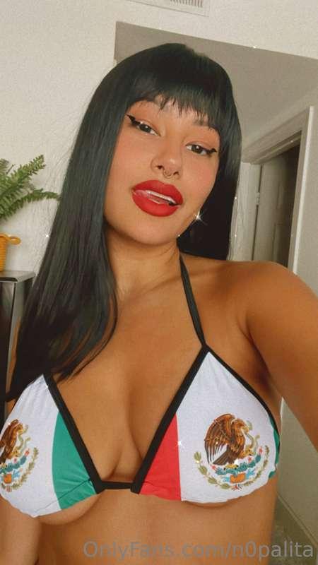 Smash that like button if u love latinas 😎❤️‍🔥