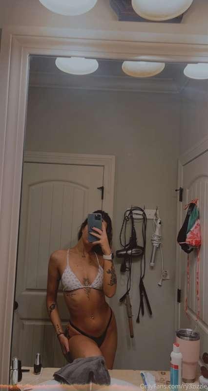 i need to quit my day job so i can have more pool days 😫